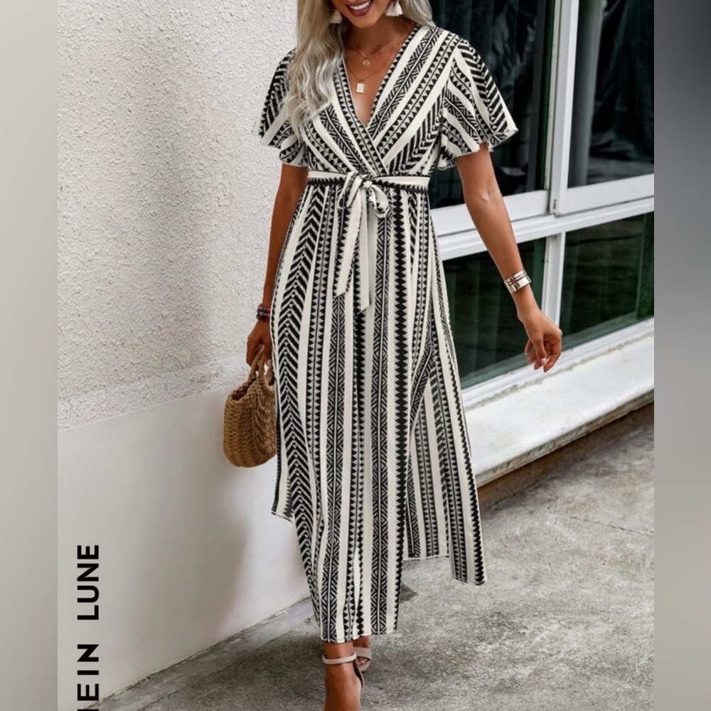 Black & White Geo Print Belted Maxi Dress
